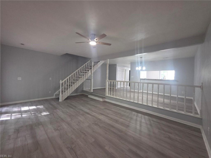 Photo 8 of 18 residential for sale in Chesapeake virginia
