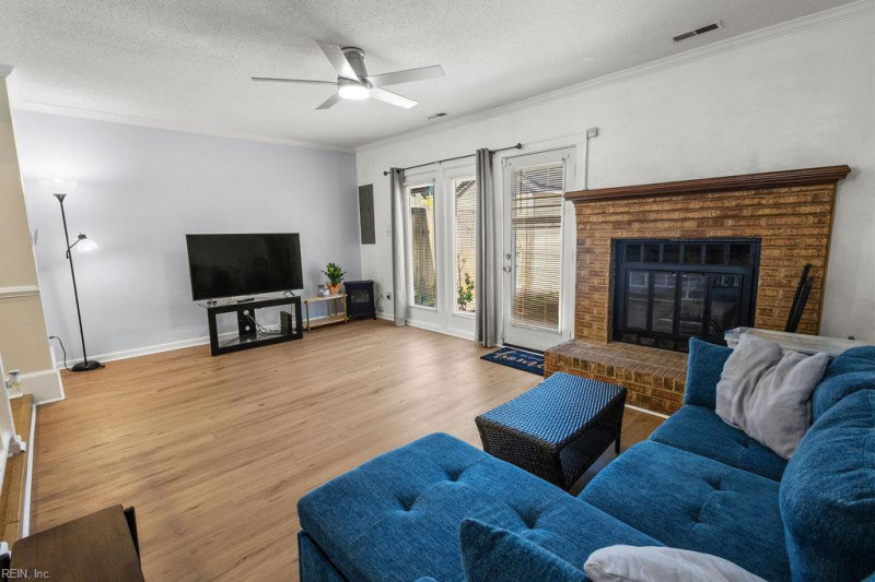 Photo 10 of 30 residential for sale in Virginia Beach virginia