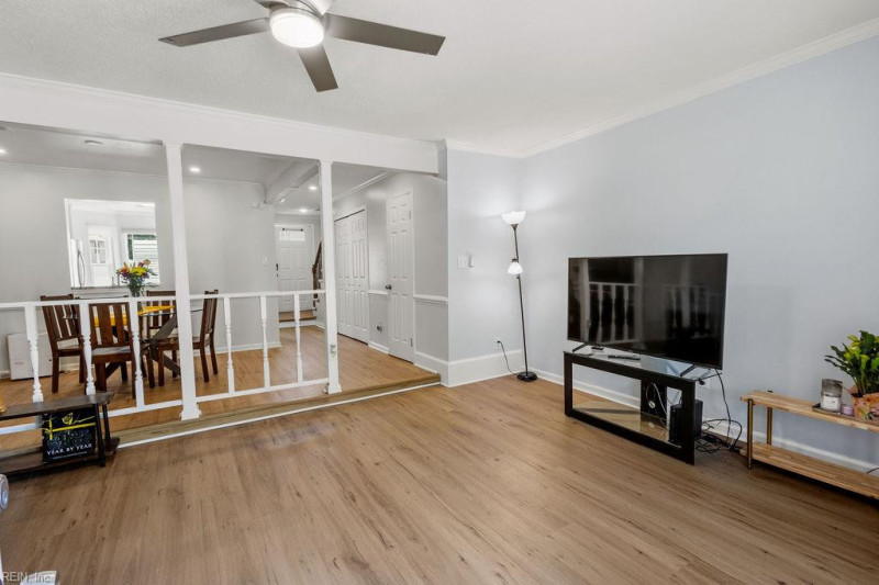Photo 11 of 30 residential for sale in Virginia Beach virginia