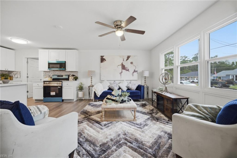 Photo 10 of 31 residential for sale in Virginia Beach virginia
