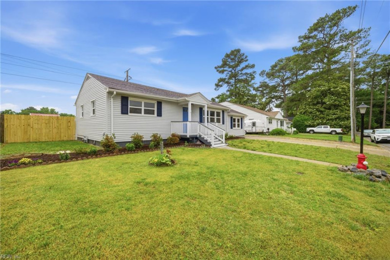 Photo 6 of 31 residential for sale in Virginia Beach virginia