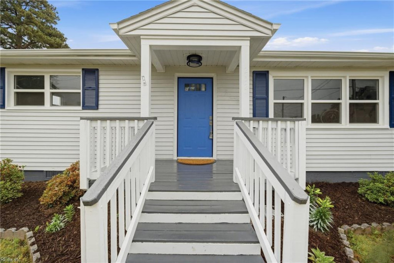 Photo 7 of 31 residential for sale in Virginia Beach virginia