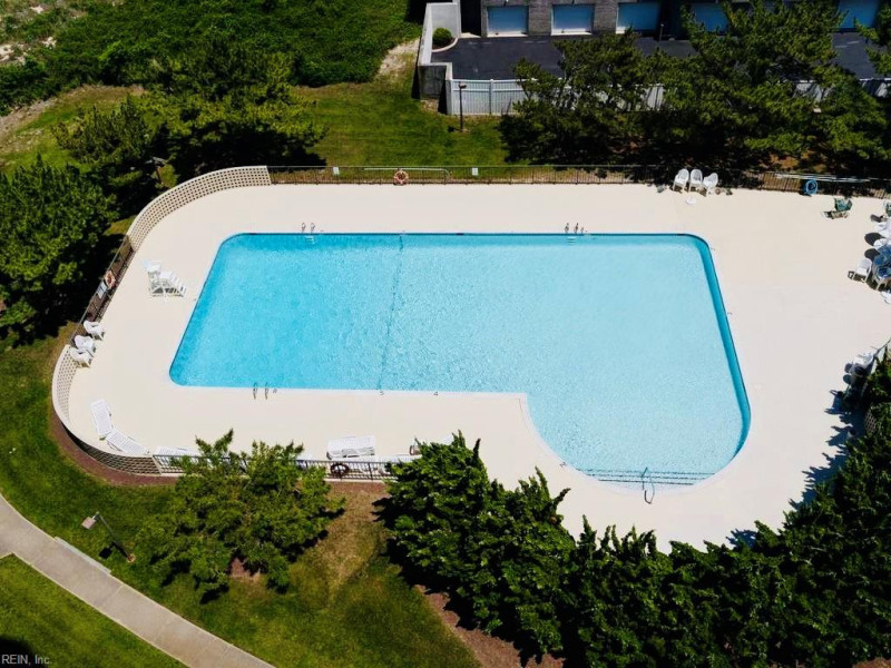 Photo 6 of 40 residential for sale in Virginia Beach virginia
