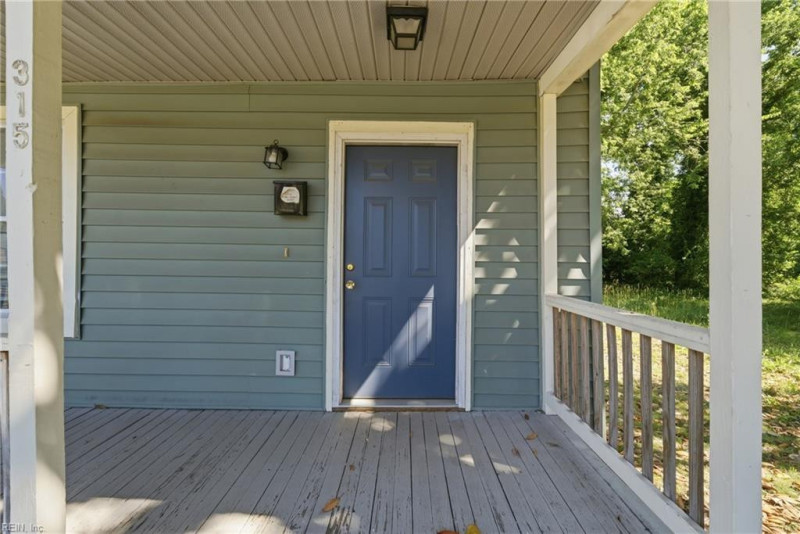 Photo 4 of 23 residential for sale in Petersburg City virginia Photo 4 of 23 residential for sale in Petersburg City virginia