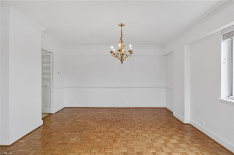 Photo 16 of 50 residential for sale in Norfolk virginia