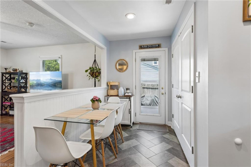 Photo 13 of 42 residential for sale in Hampton virginia
