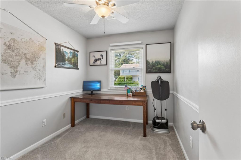 Photo 17 of 42 residential for sale in Hampton virginia