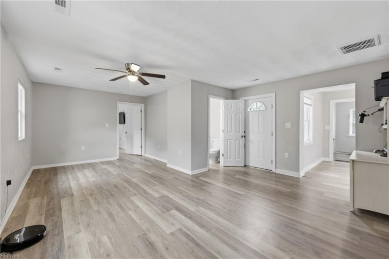 Photo 23 of 48 residential for sale in Chesapeake virginia Photo 23 of 48 residential for sale in Chesapeake virginia