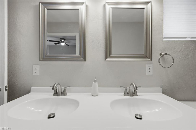 Photo 30 of 48 residential for sale in Chesapeake virginia Photo 30 of 48 residential for sale in Chesapeake virginia