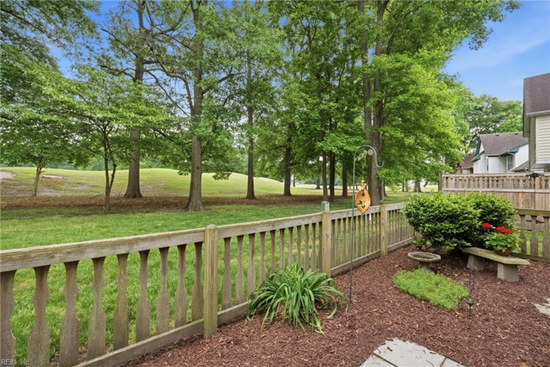 Photo 24 of 37 residential for sale in Chesapeake virginia