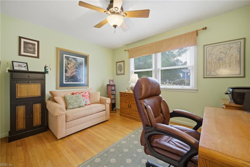 Photo 14 of 28 residential for sale in Virginia Beach virginia