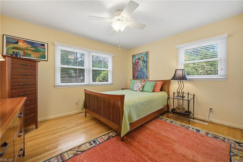 Photo 15 of 28 residential for sale in Virginia Beach virginia