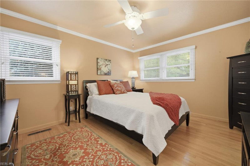 Photo 16 of 28 residential for sale in Virginia Beach virginia
