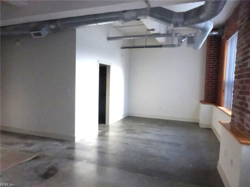 Photo 16 of 37 residential for sale in Norfolk virginia