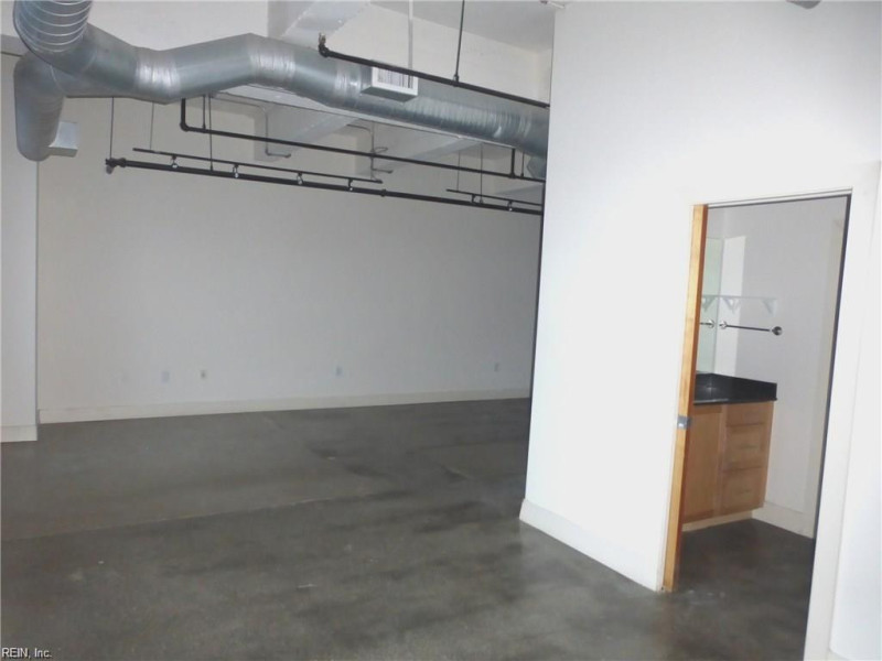 Photo 21 of 37 residential for sale in Norfolk virginia