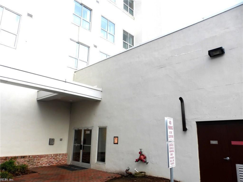 Photo 5 of 37 residential for sale in Norfolk virginia