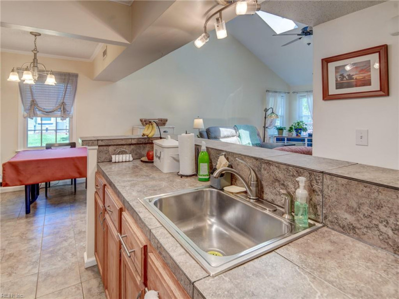 Photo 11 of 27 residential for sale in Virginia Beach virginia
