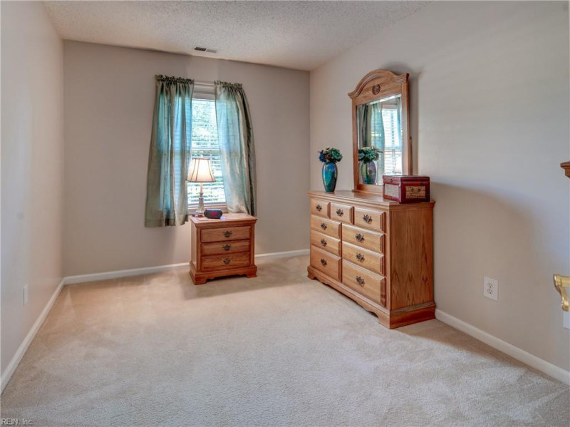 Photo 13 of 27 residential for sale in Virginia Beach virginia