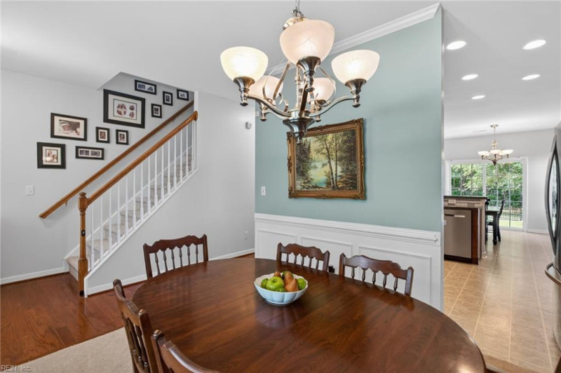 Photo 15 of 45 residential for sale in Chesapeake virginia