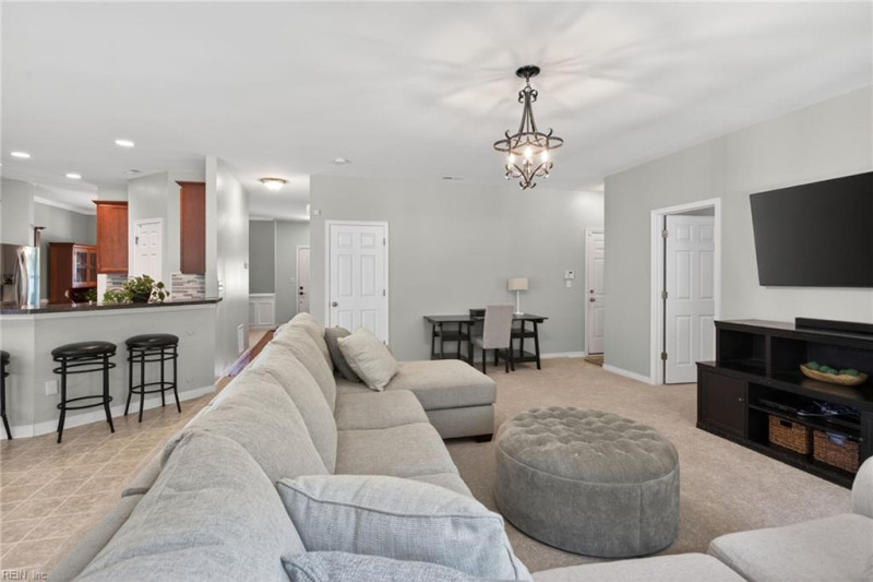 Photo 20 of 45 residential for sale in Chesapeake virginia