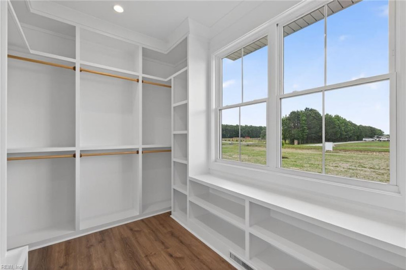 Photo 19 of 43 residential for sale in Chesapeake virginia