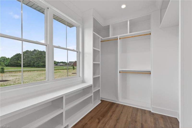 Photo 20 of 43 residential for sale in Chesapeake virginia