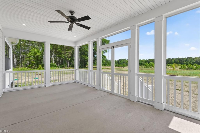 Photo 34 of 43 residential for sale in Chesapeake virginia