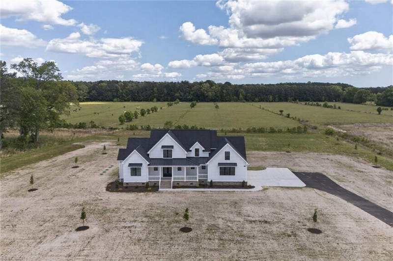 Photo 38 of 43 residential for sale in Chesapeake virginia