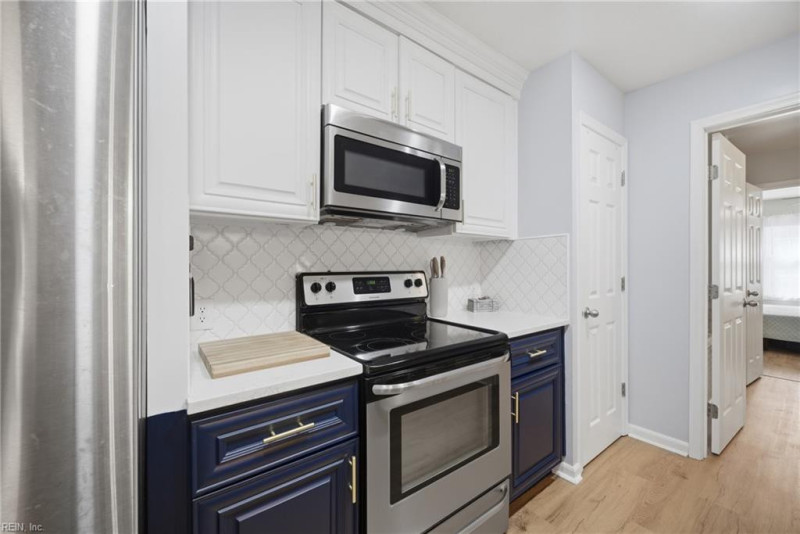 Photo 11 of 40 residential for sale in Chesapeake virginia