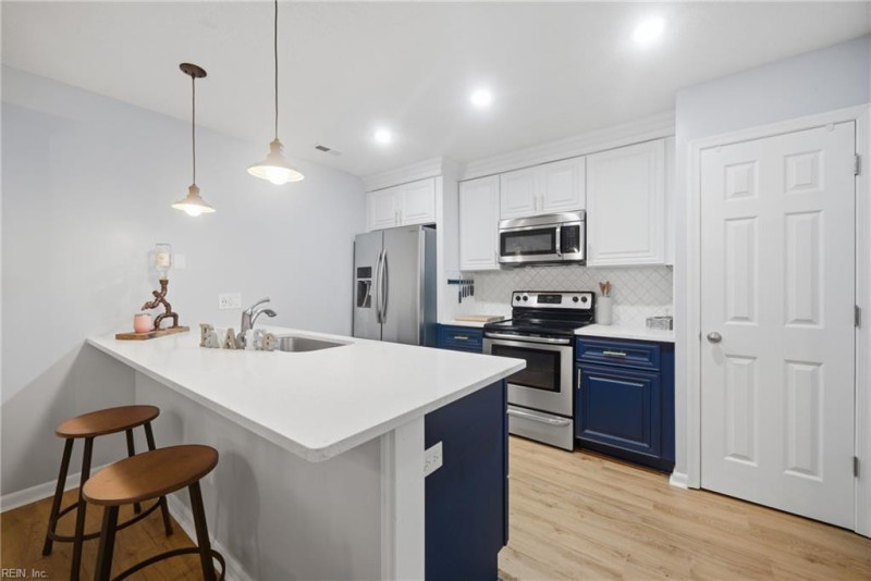 Photo 2 of 40 residential for sale in Chesapeake virginia