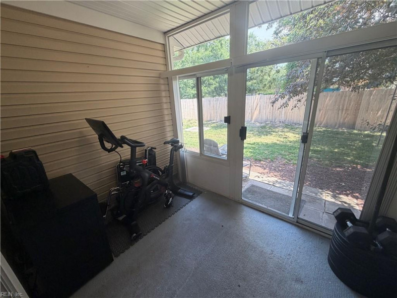 Photo 27 of 40 residential for sale in Chesapeake virginia