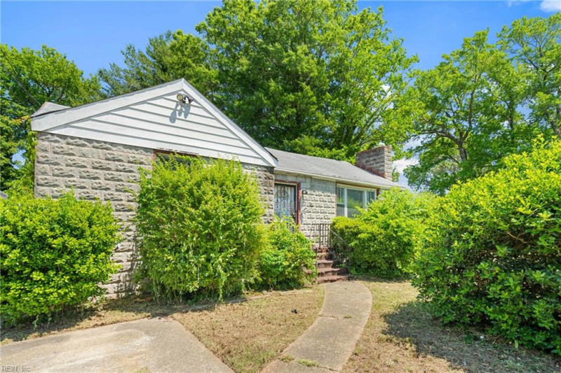 Photo 1 of 24 residential for sale in Chesapeake virginia