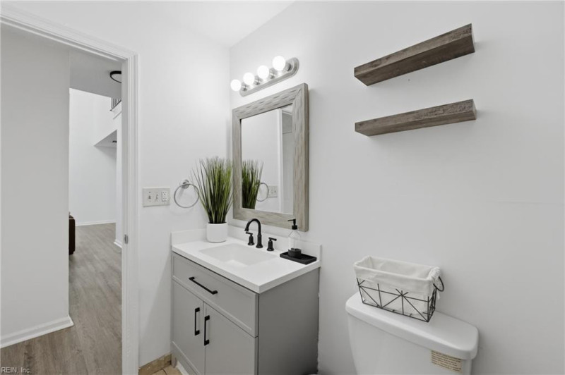 Photo 18 of 44 residential for sale in Virginia Beach virginia