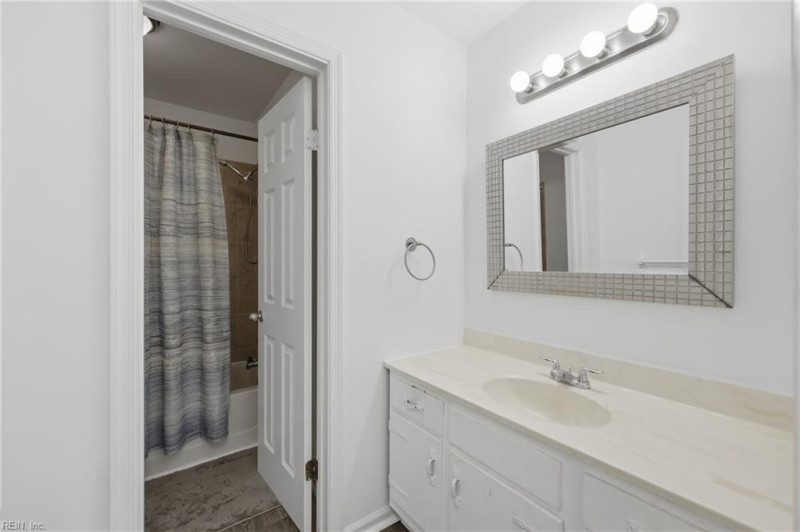 Photo 33 of 44 residential for sale in Virginia Beach virginia