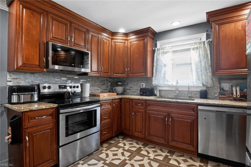 Photo 15 of 32 residential for sale in Norfolk virginia Photo 15 of 32 residential for sale in Norfolk virginia