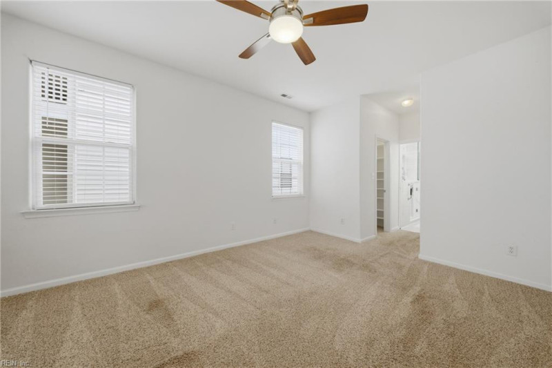 Photo 17 of 48 residential for sale in Virginia Beach virginia