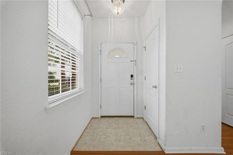 Photo 6 of 48 residential for sale in Virginia Beach virginia