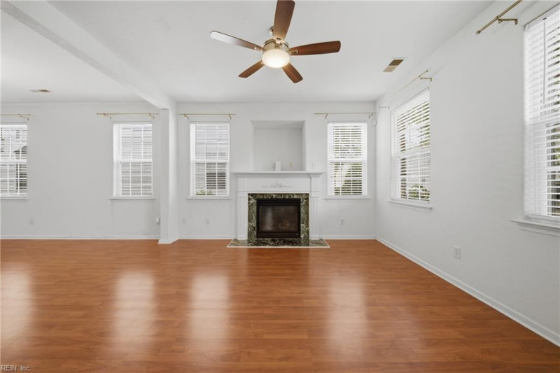 Photo 7 of 48 residential for sale in Virginia Beach virginia
