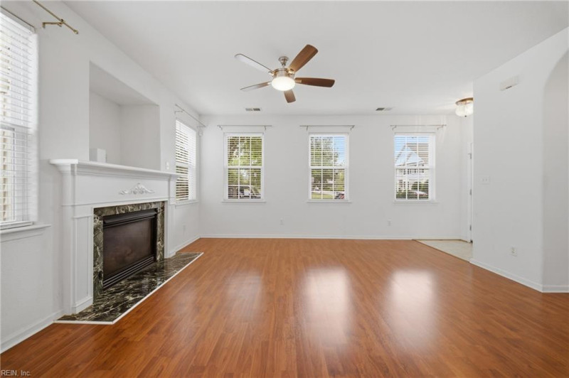 Photo 8 of 48 residential for sale in Virginia Beach virginia