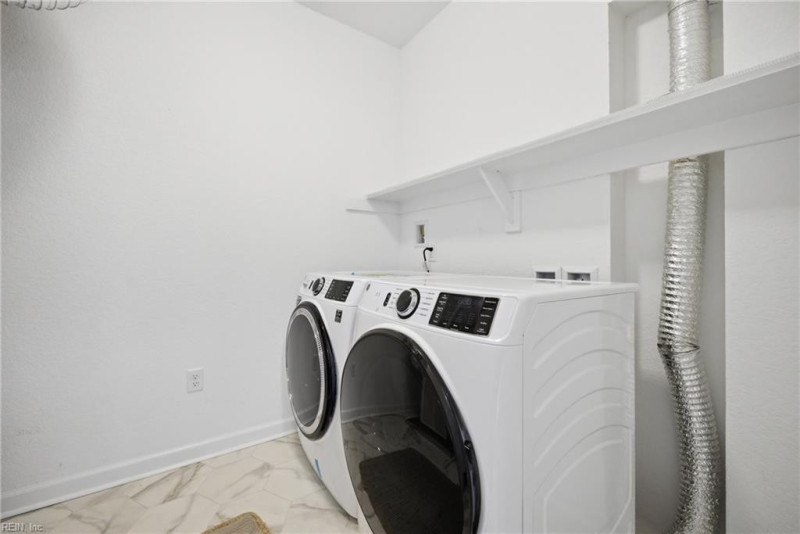 Photo 7 of 37 residential for sale in Virginia Beach virginia