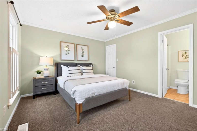 Photo 17 of 34 residential for sale in Virginia Beach virginia
