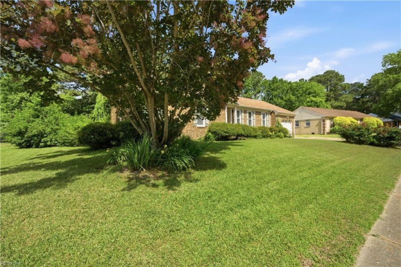 Photo 10 of 35 residential for sale in Chesapeake virginia