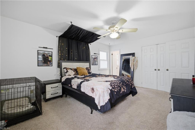 Photo 18 of 35 residential for sale in Chesapeake virginia