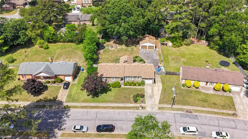 Photo 34 of 35 residential for sale in Chesapeake virginia