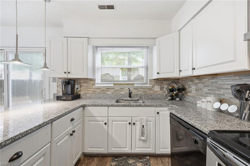 Photo 12 of 26 residential for sale in Newport News virginia