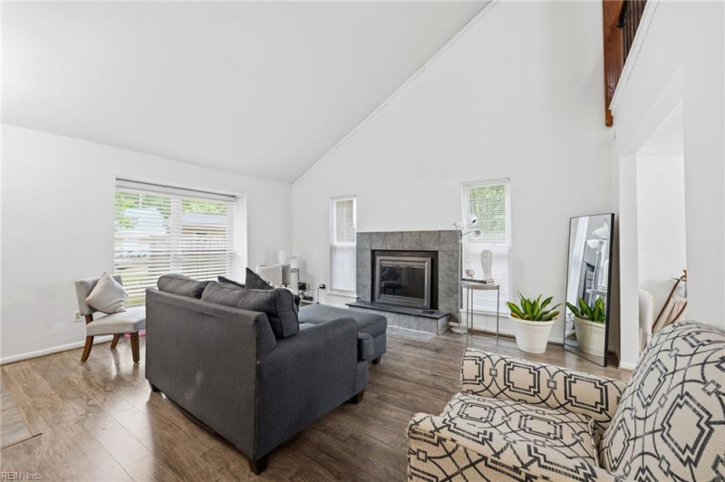 Photo 6 of 26 residential for sale in Newport News virginia