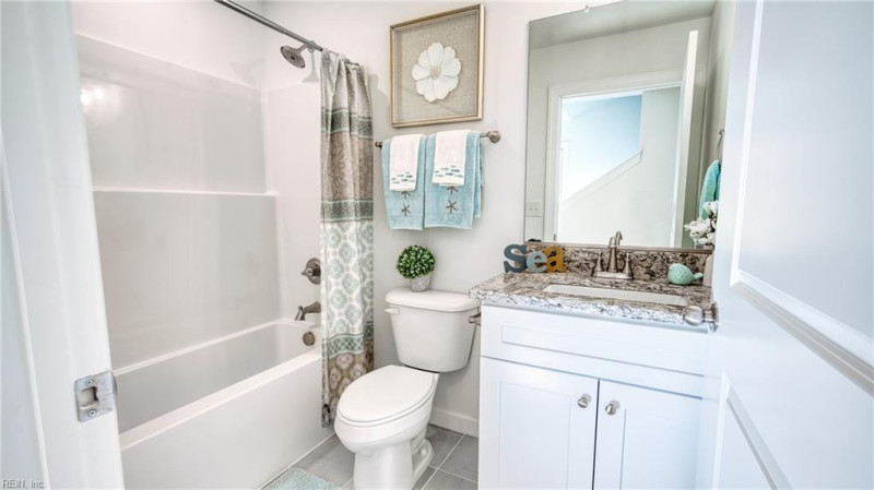 Photo 6 of 27 residential for sale in Virginia Beach virginia