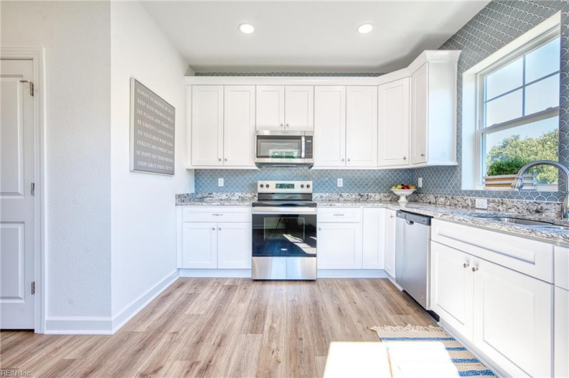 Photo 8 of 27 residential for sale in Virginia Beach virginia