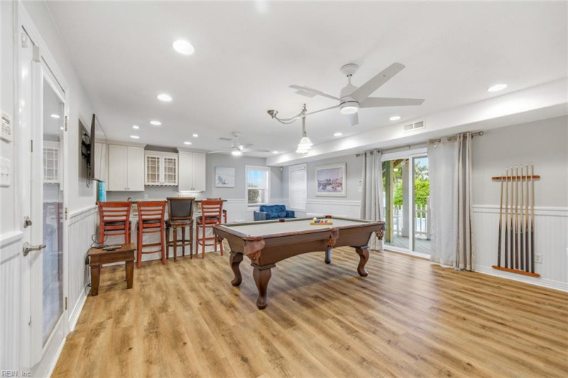 Photo 11 of 49 residential for sale in Virginia Beach virginia