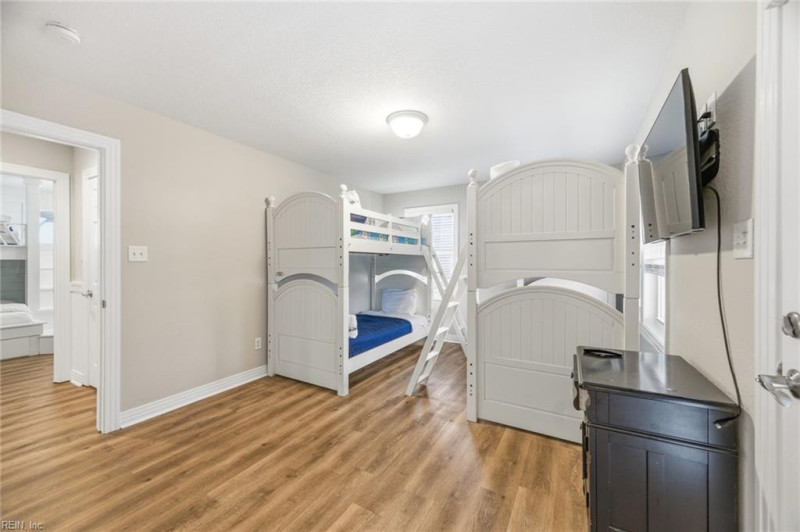 Photo 13 of 49 residential for sale in Virginia Beach virginia
